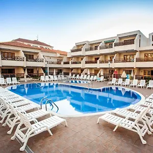  Appartamento Spectacular Renovated Apartment, 5 Min To Camison Beach, With Aircon Spagna